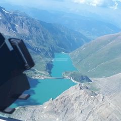 Flugwegposition um 14:04:53: Aufgenommen in der Nähe von Gemeinde Kaprun, Kaprun, Österreich in 3324 Meter